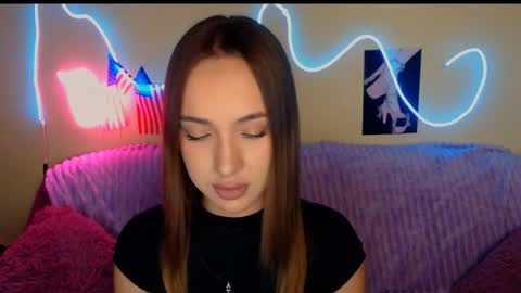 mia_cutie77 online show from 19, 9, 2025