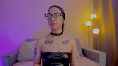 Snapshot of mia_daniellshot chatting on 3, 3, 2026 Sarah Luna online show from 3, 3, 2026