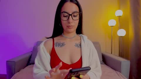 Snapshot of mia_daniellshot chatting on 4, 3, 2026 Sarah Luna online show from 4, 3, 2026