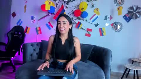 Snapshot of mia_davis__ chatting on 21, 6, 2026 mia_davis__ online show from 21, 6, 2026