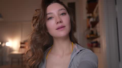 Mia online show from 22, 10, 2025