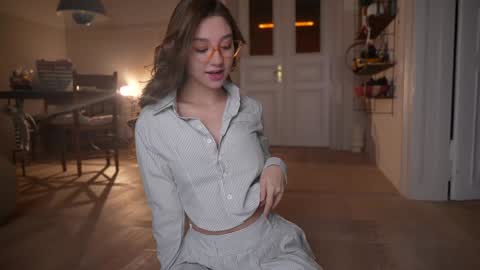 Mia online show from 29, 10, 2025