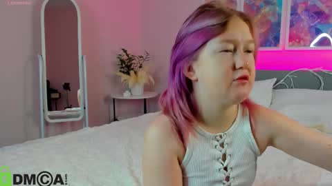 Mia online show from 22, 9, 2025