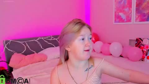 Mia online show from 5, 10, 2025