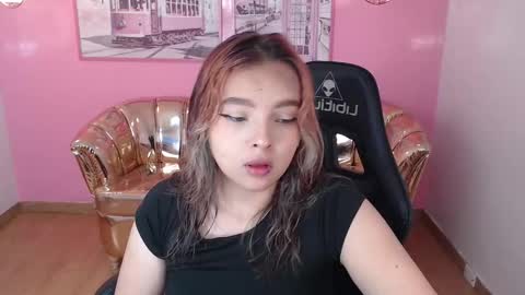 Mia online show from 7, 10, 2025