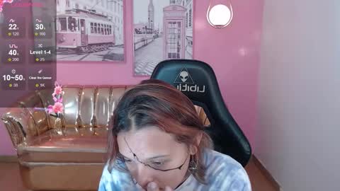 Mia online show from 30, 10, 2025