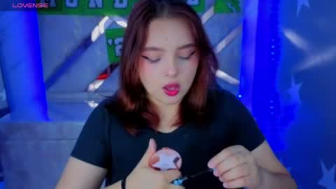 Mia online show from 4, 7, 2026