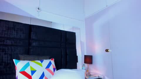 Snapshot of mia_garcia2 chatting on 23, 1, 2025 MIA online show from 23, 1, 2025