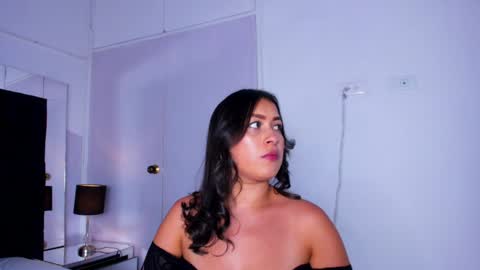 Snapshot of mia_garcia2 chatting on 31, 1, 2025 MIA online show from 31, 1, 2025