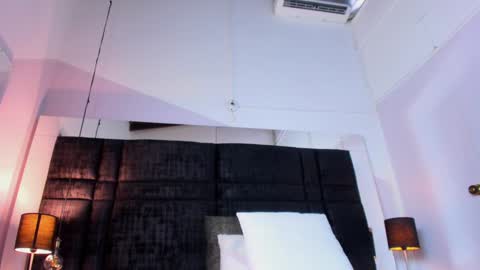 Snapshot of mia_garcia2 chatting on 4, 2, 2025 MIA online show from 4, 2, 2025