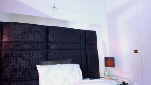 Snapshot of mia_garcia2 chatting on 5, 2, 2025 MIA online show from 5, 2, 2025