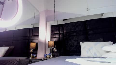 Snapshot of mia_garcia2 chatting on 5, 2, 2025 MIA online show from 5, 2, 2025