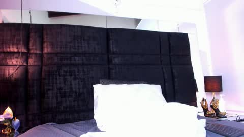 Snapshot of mia_garcia2 chatting on 23, 2, 2025 MIA online show from 23, 2, 2025