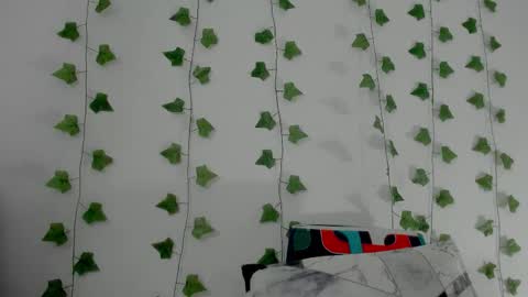 Snapshot of mia_garcia2 chatting on 4, 2, 2026 MIA online show from 4, 2, 2026