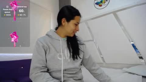 mia_garcia28 online show from 18, 3, 2026