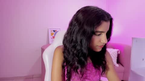 mia_greco1 online show from 8, 11, 2025