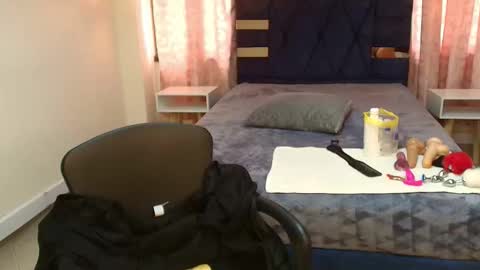 Snapshot of mia_holly__ chatting on 18, 10, 2025  MIA HOLLY  online show from 18, 10, 2025