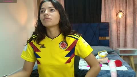 Snapshot of mia_holly__ chatting on 19, 10, 2025  MIA HOLLY  online show from 19, 10, 2025