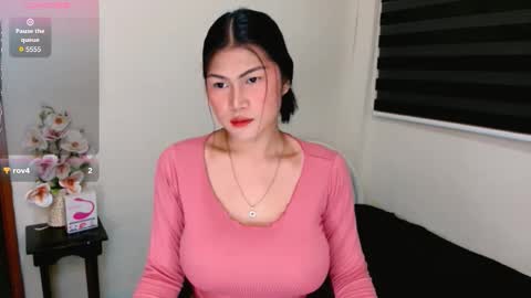 Snapshot of mia_hollywood chatting on 13, 10, 2025 mia online show from 13, 10, 2025