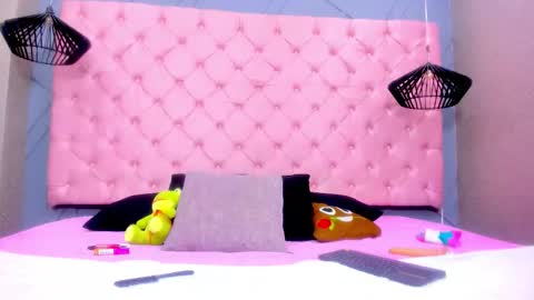 Mia online show from 13, 1, 2026