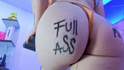 Mia online show from 10, 5, 2026