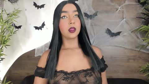 mia_lacy online show from 5, 11, 2025