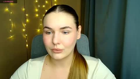 Snapshot of mia_lemm chatting on 13, 11, 2025 mia_lemm online show from 13, 11, 2025