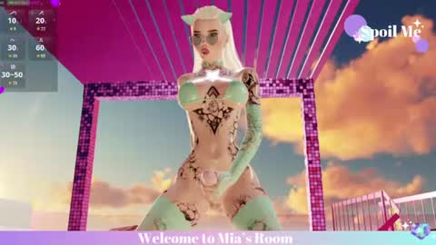 Snapshot of mia_lilah chatting on 8, 7, 2026 Mia online show from 8, 7, 2026