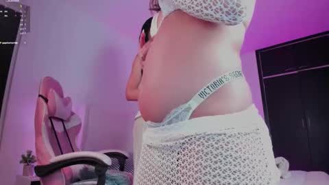 Snapshot of mia_mattel chatting on 20, 10, 2025 333 online show from 20, 10, 2025