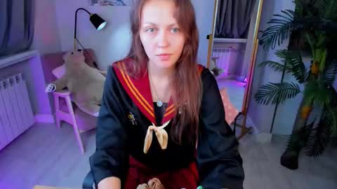 mia_meowxkiss online show from 12, 9, 2025