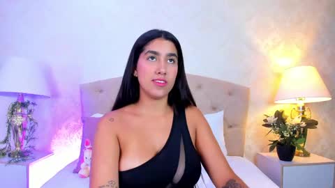 mia montess online show from 6, 5, 2026