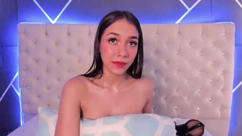 Snapshot of mia_oconner chatting on 14, 12, 2024 mia_oconner online show from 14, 12, 2024