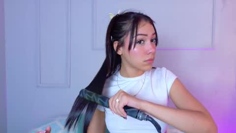 Snapshot of mia_oconner chatting on 1, 10, 2025 mia_oconner online show from 1, 10, 2025