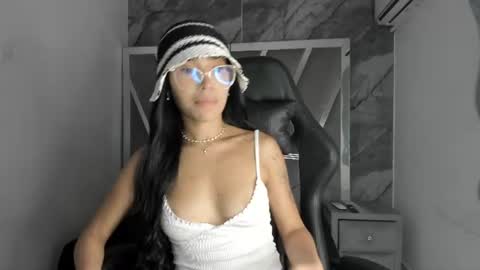 Snapshot of mia_petiteht chatting on 30, 6, 2026 mia_petiteht online show from 30, 6, 2026