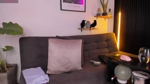 Mia online show from 15, 5, 2026