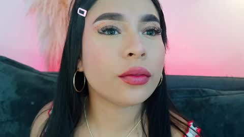 Mia online show from 19, 4, 2026
