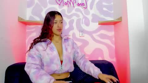 Mia . online show from 18, 12, 2025