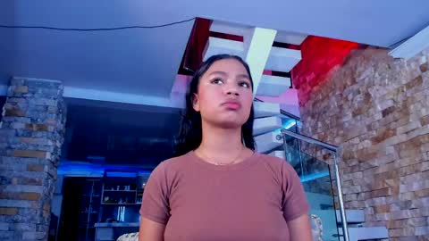 Mia steele online show from 18, 3, 2026