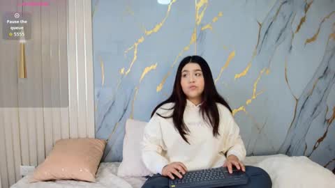 MIA  SUN  online show from 22, 10, 2025