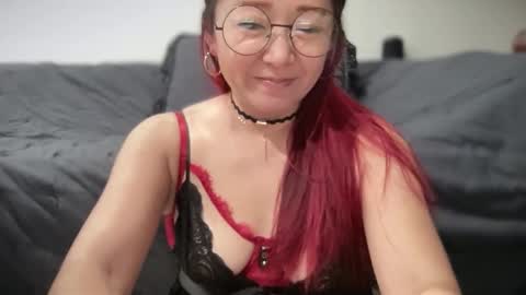 Snapshot of mia_temptress chatting on 3, 12, 2025 Mia online show from 3, 12, 2025