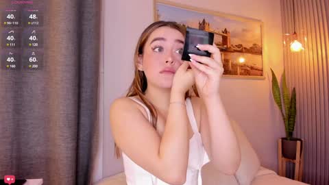 Mia White  online show from 6, 2, 2025