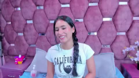 miaa_davis_ online show from 6, 2, 2026