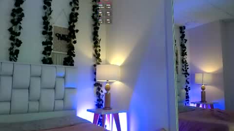 Mia online show from 11, 6, 2026