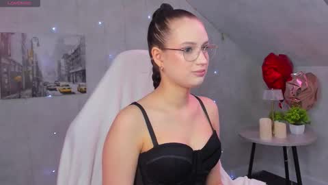 Snapshot of miaa_hill chatting on 7, 3, 2026 Mia online show from 7, 3, 2026