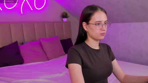 Snapshot of miaa_hill chatting on 9, 3, 2026 Mia online show from 9, 3, 2026