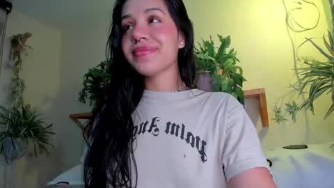 Snapshot of miaa_rose__ chatting on 10, 1, 2025 Miaa online show from 10, 1, 2025