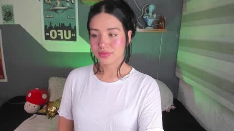 Snapshot of miaa_rose__ chatting on 4, 10, 2025 Miaa online show from 4, 10, 2025