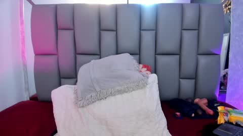 Mia online show from 10, 1, 2025