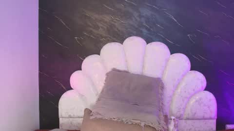 Mia online show from 19, 3, 2026