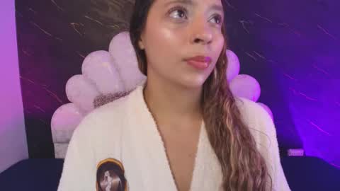 Mia online show from 6, 5, 2026
